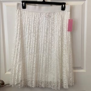 Metro Wear Pleated Lace Skirt Plus Size